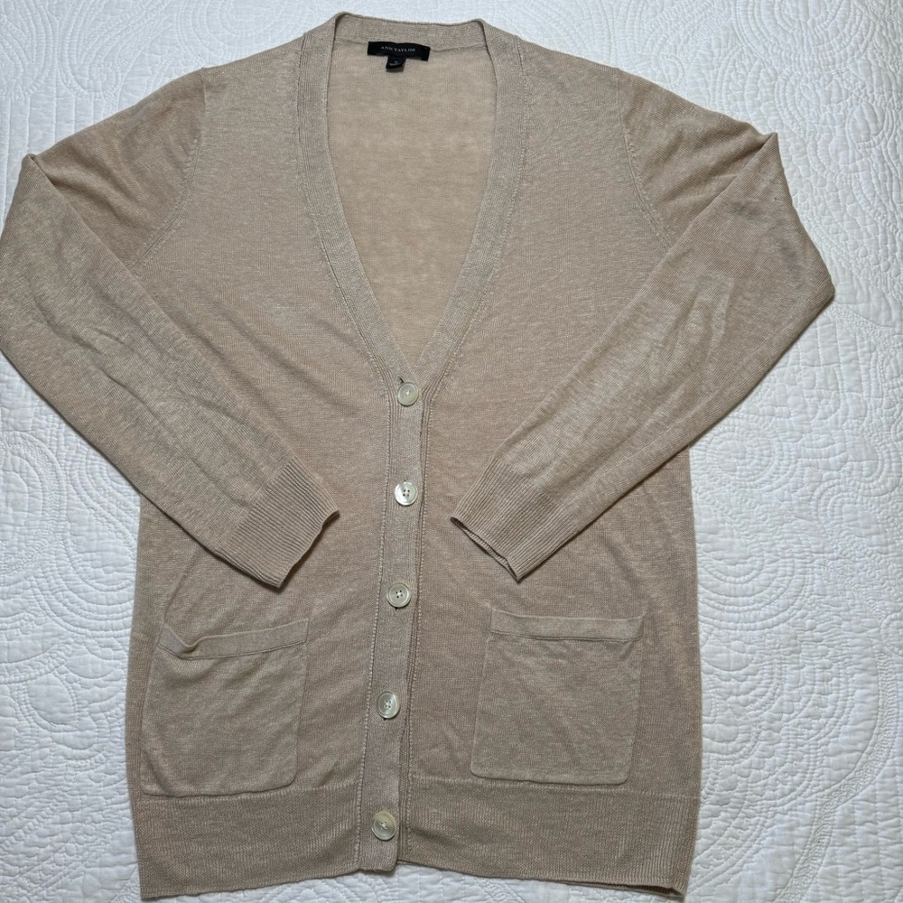 Ann Taylor  V-Neck Pocket Cardigan Small